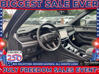 2026 Jeep Grand Cherokee GRAND CHEROKEE L LAREDO ALTITUDE 4X4