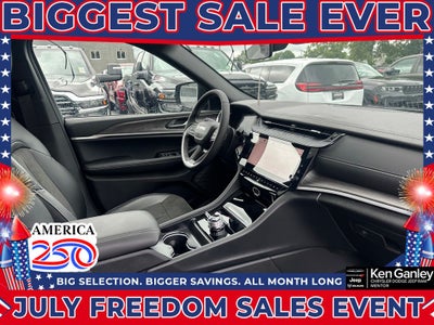 2026 Jeep Grand Cherokee GRAND CHEROKEE L LAREDO ALTITUDE 4X4