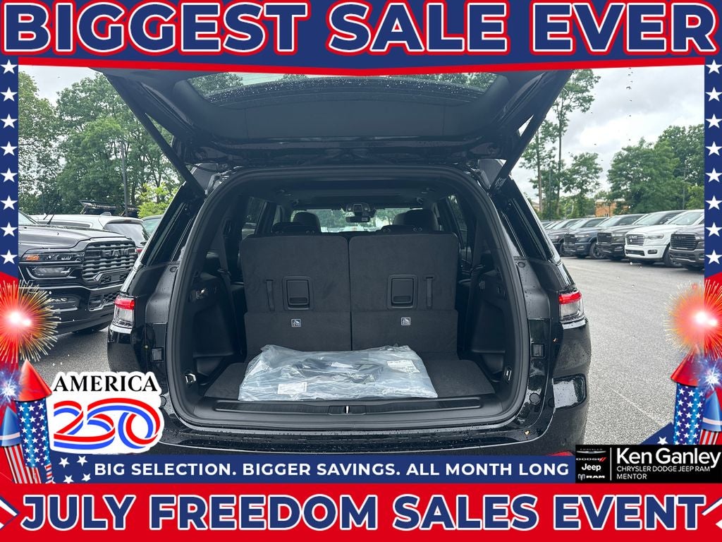 2026 Jeep Grand Cherokee GRAND CHEROKEE L LAREDO ALTITUDE 4X4