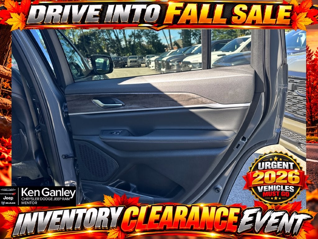 2027 Jeep Grand Cherokee GRAND CHEROKEE L LAREDO ALTITUDE 4X4