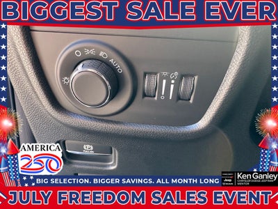 2026 Jeep Grand Cherokee GRAND CHEROKEE L LAREDO ALTITUDE 4X4