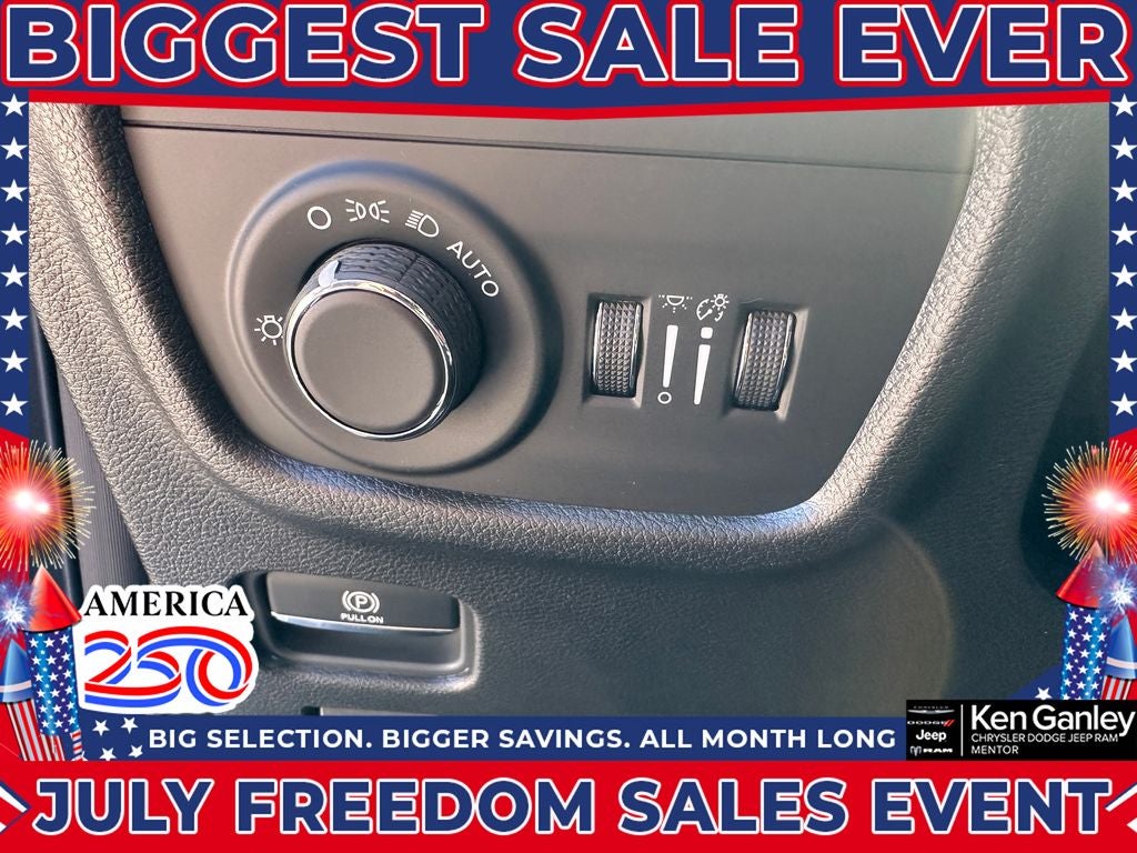 2026 Jeep Grand Cherokee GRAND CHEROKEE L LAREDO ALTITUDE 4X4