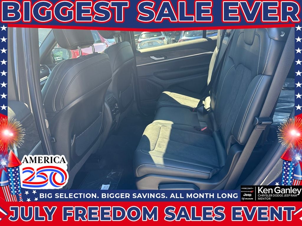 2026 Jeep Grand Cherokee GRAND CHEROKEE L LAREDO ALTITUDE 4X4