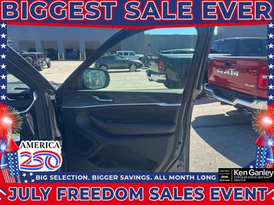 2026 Jeep Grand Cherokee GRAND CHEROKEE L LAREDO ALTITUDE 4X4