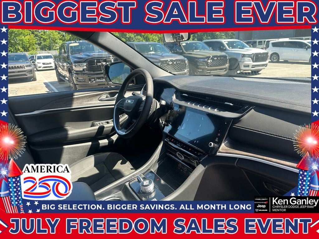 2026 Jeep Grand Cherokee GRAND CHEROKEE L LAREDO ALTITUDE 4X4