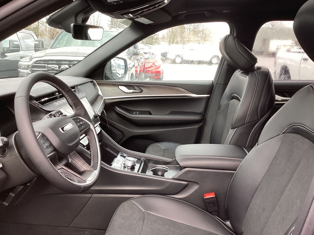 2026 Jeep Grand Cherokee GRAND CHEROKEE L LAREDO ALTITUDE 4X4