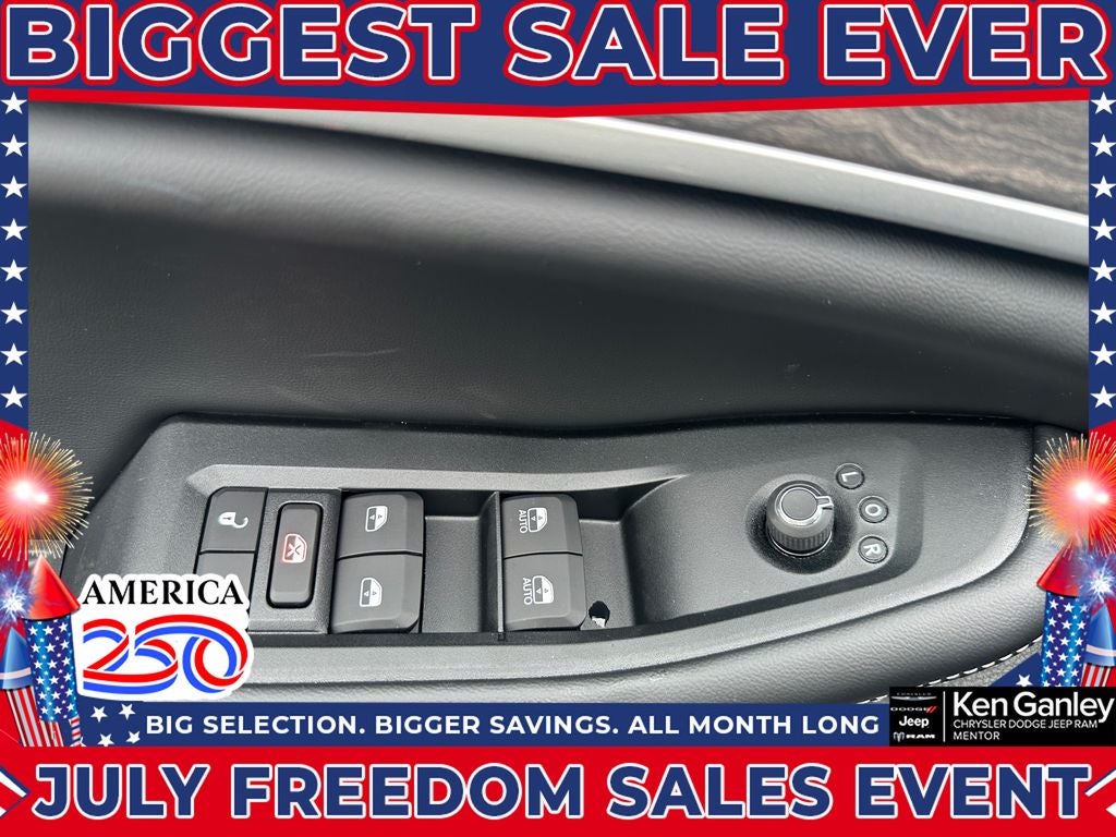 2026 Jeep Grand Cherokee GRAND CHEROKEE L LAREDO ALTITUDE 4X4
