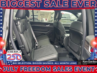 2026 Jeep Grand Cherokee GRAND CHEROKEE L LAREDO ALTITUDE 4X4