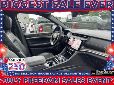 2026 Jeep Grand Cherokee GRAND CHEROKEE L LAREDO ALTITUDE 4X4