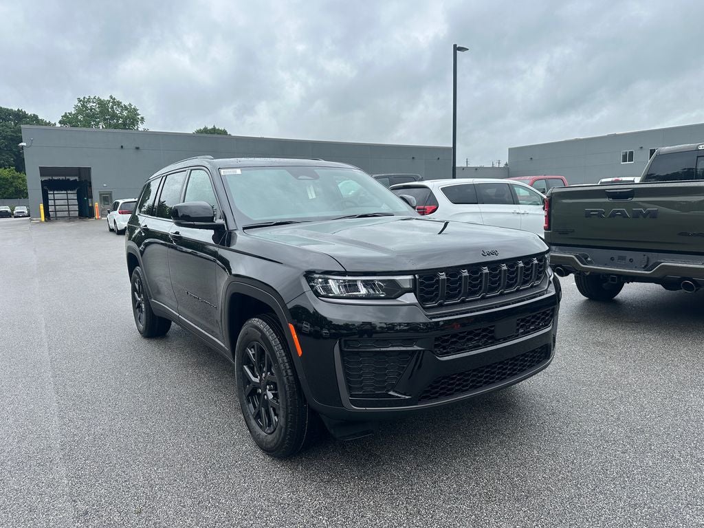 2026 Jeep Grand Cherokee GRAND CHEROKEE L LAREDO ALTITUDE 4X4
