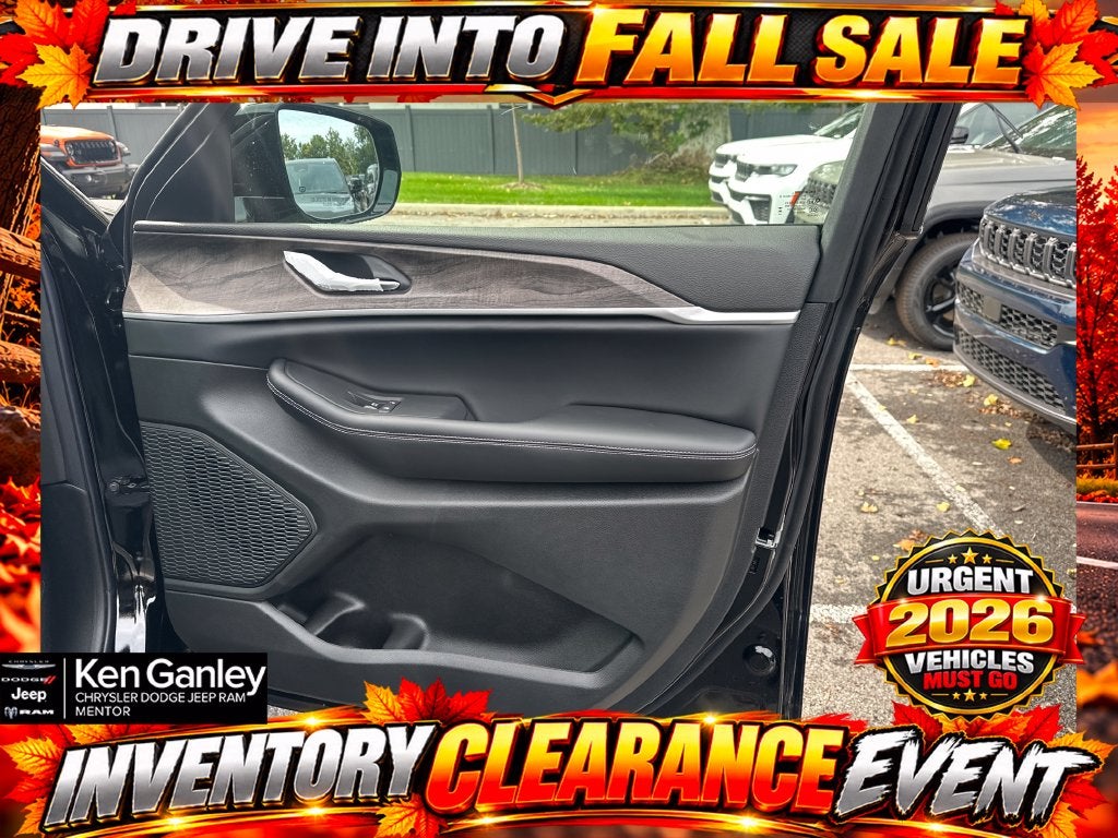 2027 Jeep Grand Cherokee GRAND CHEROKEE L LAREDO ALTITUDE 4X4