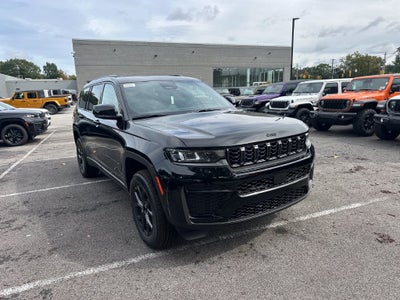 2027 Jeep Grand Cherokee GRAND CHEROKEE L LAREDO ALTITUDE 4X4