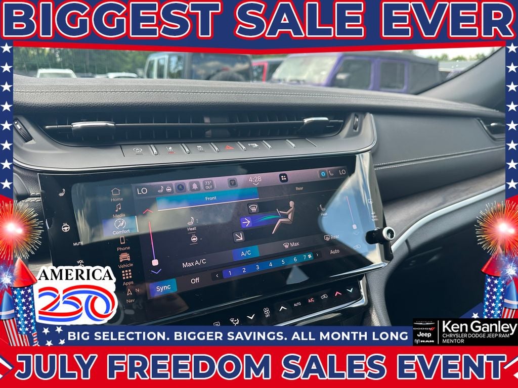 2026 Jeep Grand Cherokee GRAND CHEROKEE L LAREDO ALTITUDE 4X4