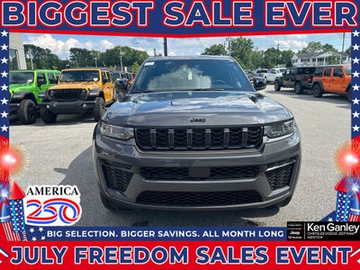 2026 Jeep Grand Cherokee GRAND CHEROKEE L LAREDO ALTITUDE 4X4