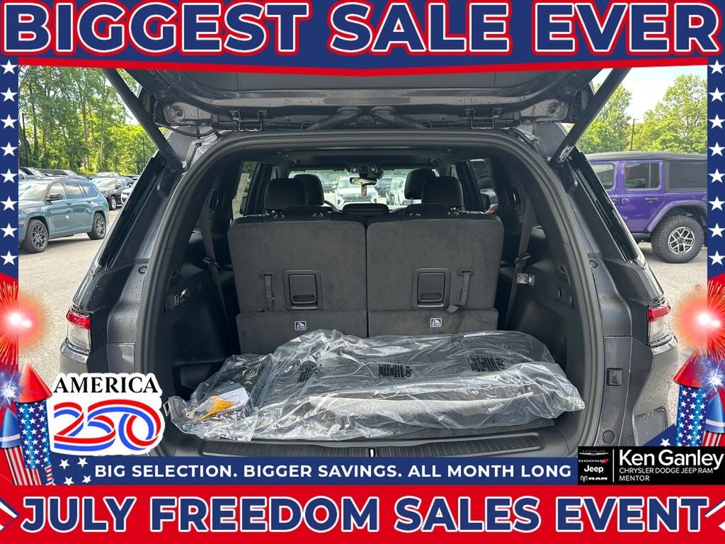 2026 Jeep Grand Cherokee GRAND CHEROKEE L LAREDO ALTITUDE 4X4