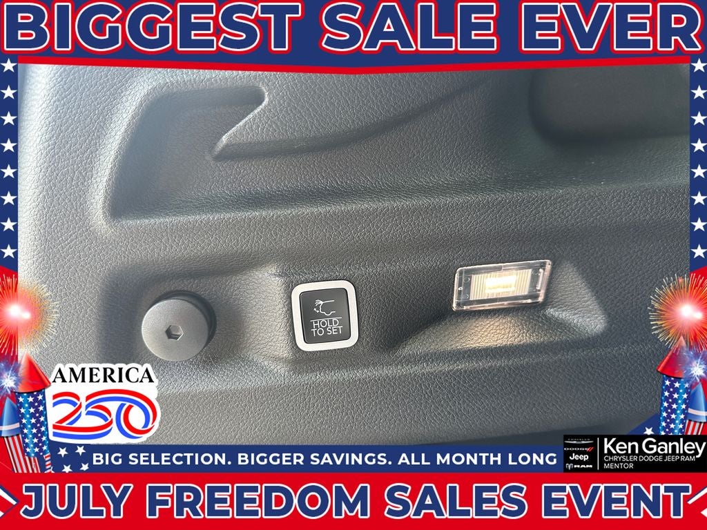 2026 Jeep Grand Cherokee GRAND CHEROKEE L LAREDO ALTITUDE 4X4