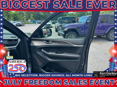 2026 Jeep Grand Cherokee GRAND CHEROKEE L LAREDO ALTITUDE 4X4