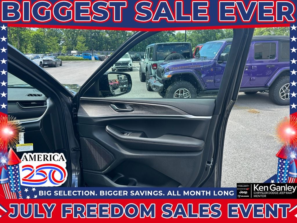 2026 Jeep Grand Cherokee GRAND CHEROKEE L LAREDO ALTITUDE 4X4