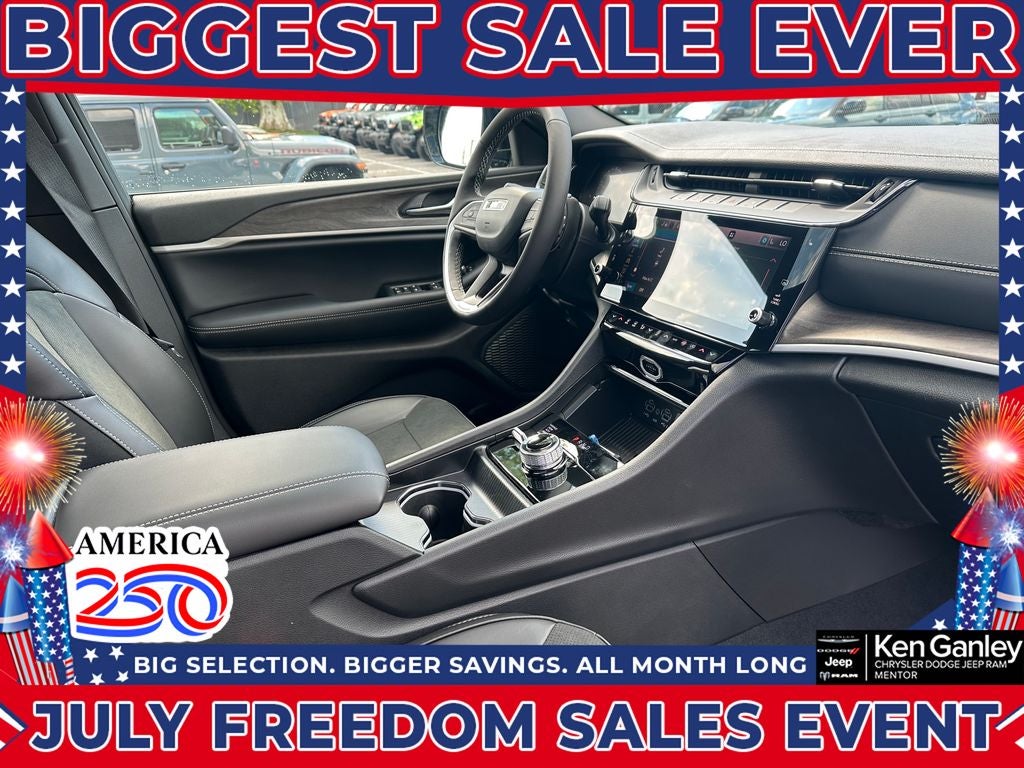 2026 Jeep Grand Cherokee GRAND CHEROKEE L LAREDO ALTITUDE 4X4