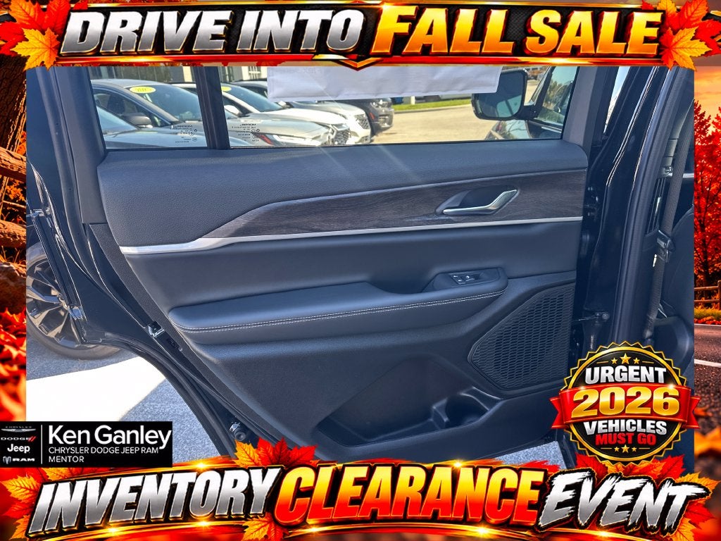 2027 Jeep Grand Cherokee GRAND CHEROKEE L LAREDO ALTITUDE 4X4