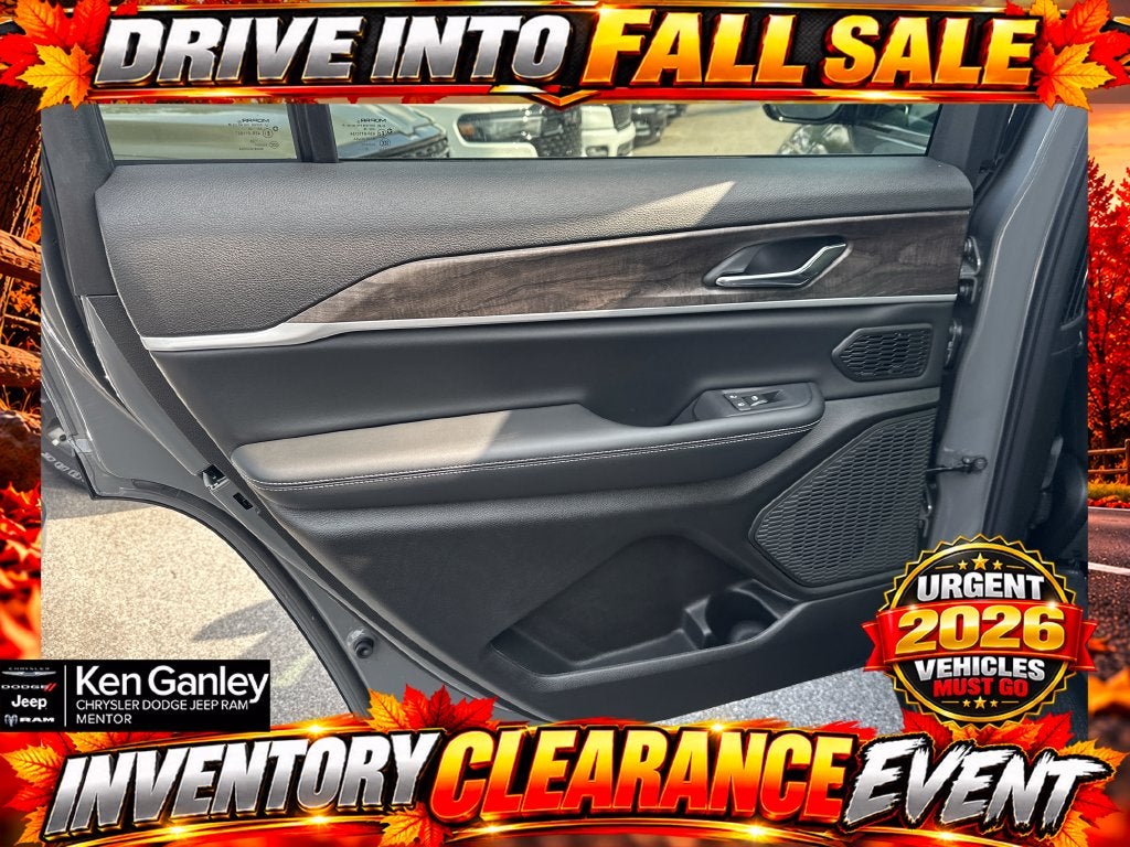 2027 Jeep Grand Cherokee GRAND CHEROKEE L LIMITED 4X4