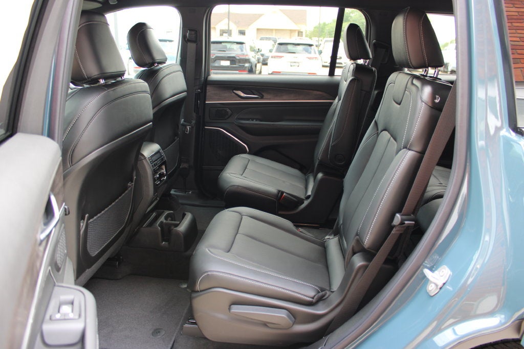 2026 Jeep Grand Cherokee GRAND CHEROKEE L LIMITED RESERVE 4X4