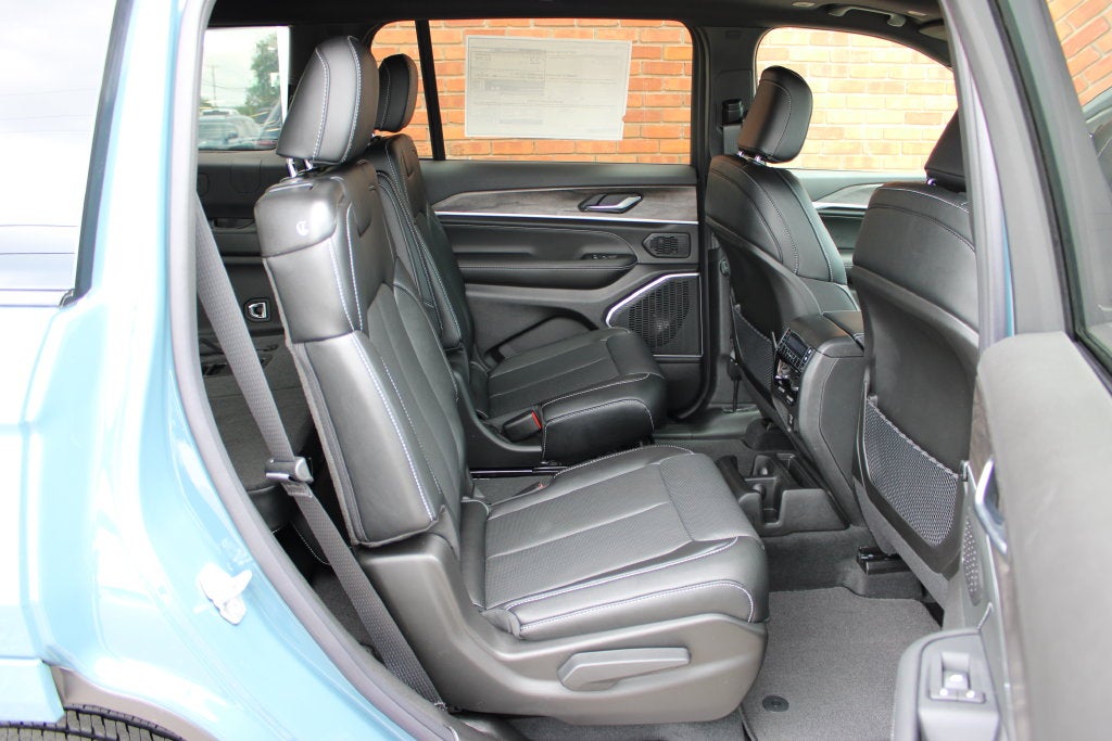 2026 Jeep Grand Cherokee GRAND CHEROKEE L LIMITED RESERVE 4X4