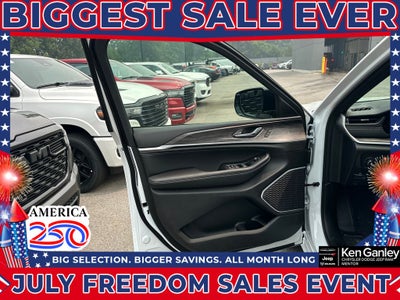 2026 Jeep Grand Cherokee GRAND CHEROKEE L LIMITED RESERVE 4X4