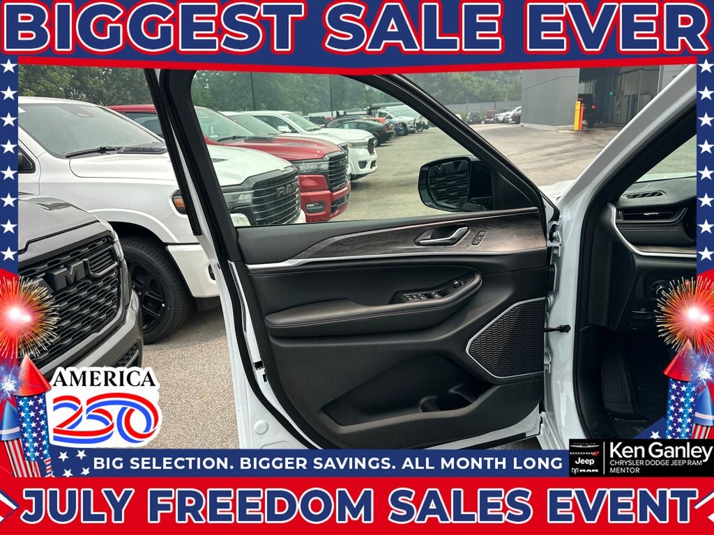 2026 Jeep Grand Cherokee GRAND CHEROKEE L LIMITED RESERVE 4X4
