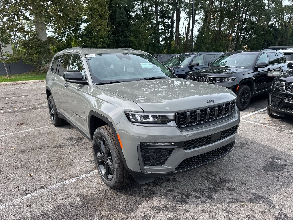 2027 Jeep Grand Cherokee GRAND CHEROKEE L LIMITED 4X4