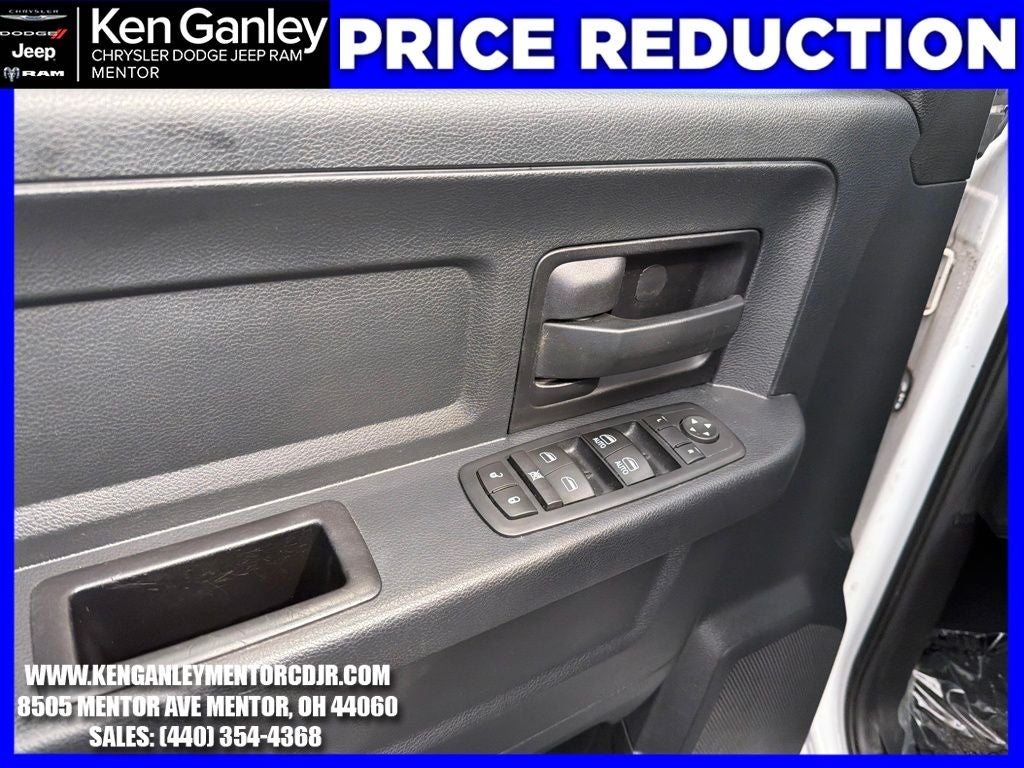 2017 RAM 1500 Express Quad Cab 4x4 6'4' Box