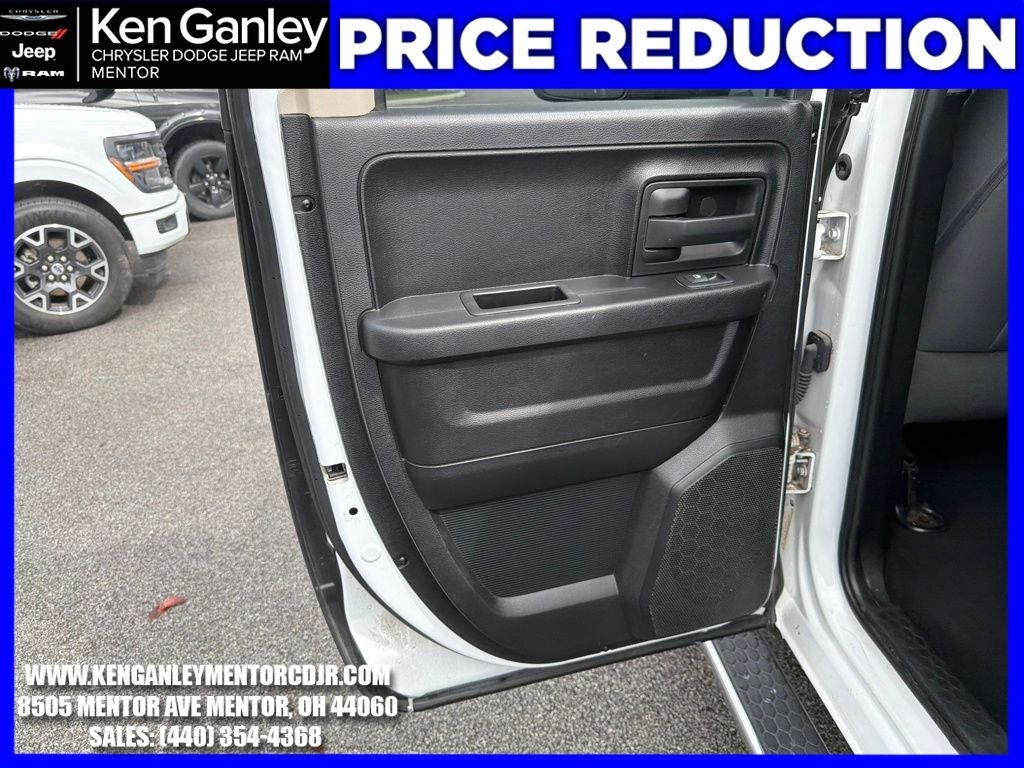 2017 RAM 1500 Express Quad Cab 4x4 6'4' Box