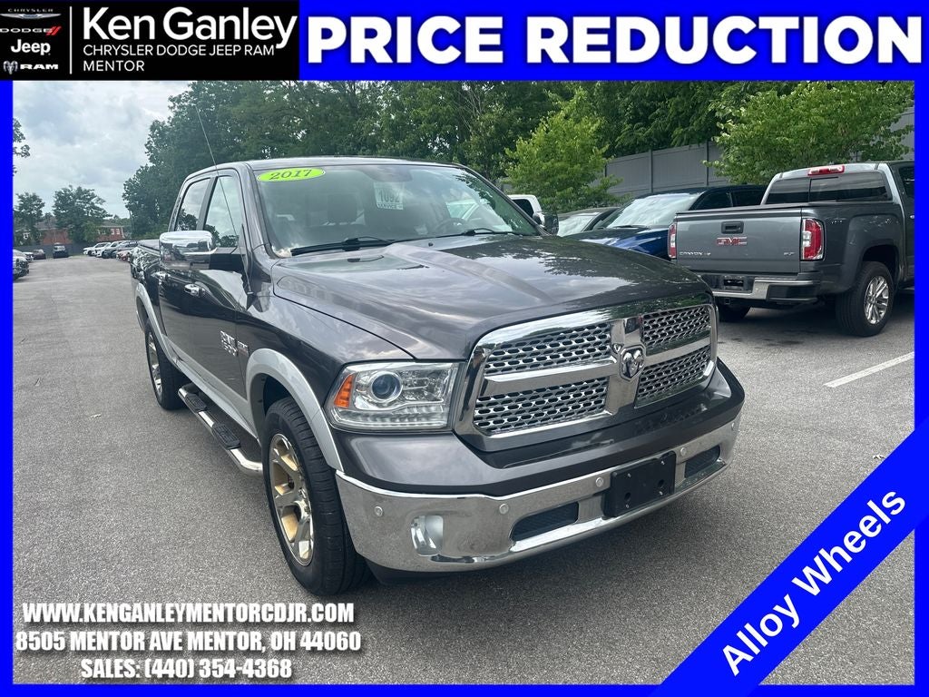 2017 RAM 1500 Laramie Crew Cab 4x4 5'7' Box