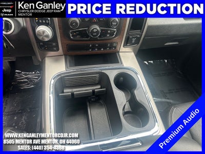 2017 RAM 1500 Laramie Crew Cab 4x4 5'7' Box