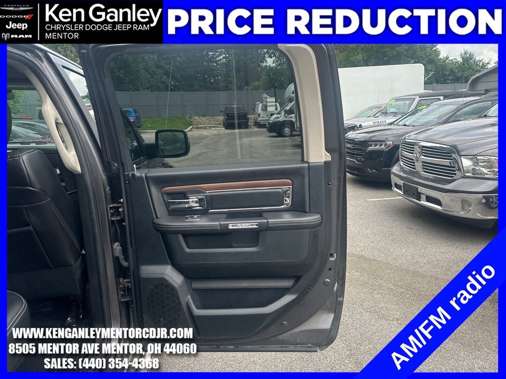 2017 RAM 1500 Laramie Crew Cab 4x4 5'7' Box