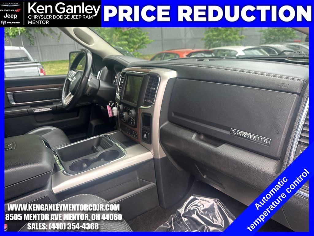 2017 RAM 1500 Laramie Crew Cab 4x4 5'7' Box