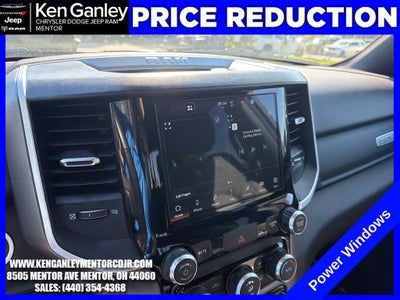 2022 RAM 1500 Big Horn Crew Cab 4x4 5'7' Box