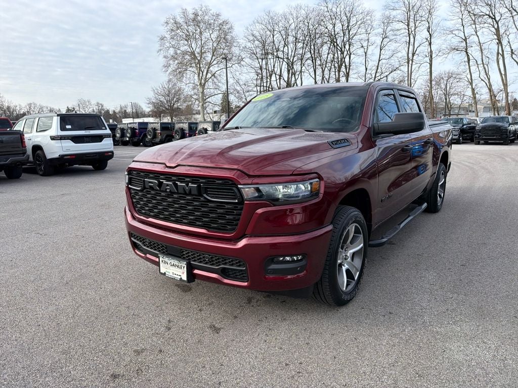 2025 RAM 1500 Tradesman Crew Cab 4x4 5'7' Box