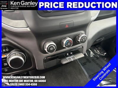 2022 RAM 1500 Big Horn Crew Cab 4x4 5'7' Box