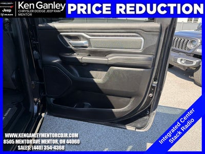 2022 RAM 1500 Big Horn Crew Cab 4x4 5'7' Box