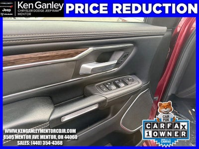 2019 RAM 1500 Laramie Crew Cab 4x4 5'7' Box
