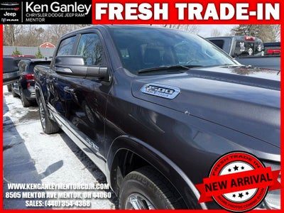 2022 RAM 1500 Laramie Crew Cab 4x4 5'7' Box