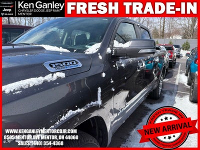 2022 RAM 1500 Laramie Crew Cab 4x4 5'7' Box