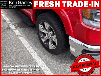 2020 RAM 1500 Laramie Crew Cab 4x4 5'7' Box