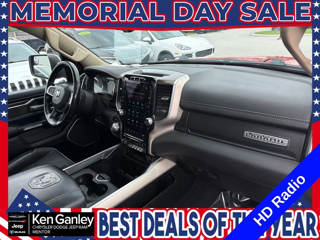 2020 RAM 1500 Laramie Crew Cab 4x4 5'7' Box