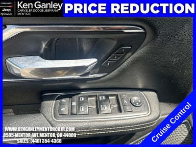 2019 RAM 1500 Laramie Crew Cab 4x4 6'4' Box