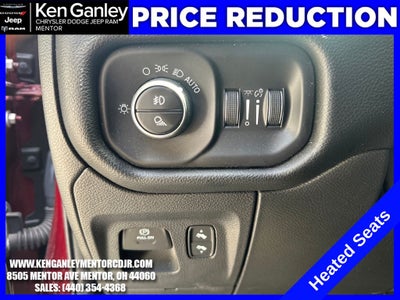 2019 RAM 1500 Laramie Crew Cab 4x4 6'4' Box
