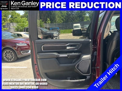 2019 RAM 1500 Laramie Crew Cab 4x4 6'4' Box