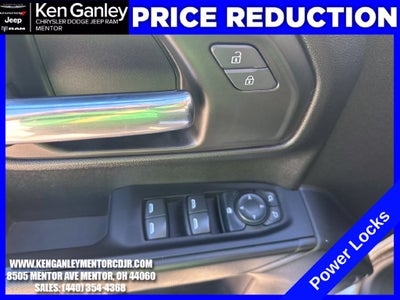 2022 Chevrolet Silverado 1500 4WD Crew Cab Short Bed Custom