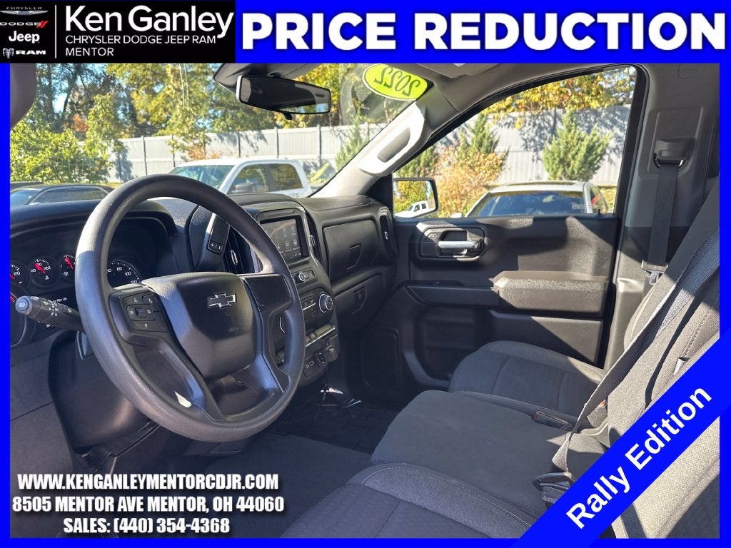 2022 Chevrolet Silverado 1500 4WD Crew Cab Short Bed Custom